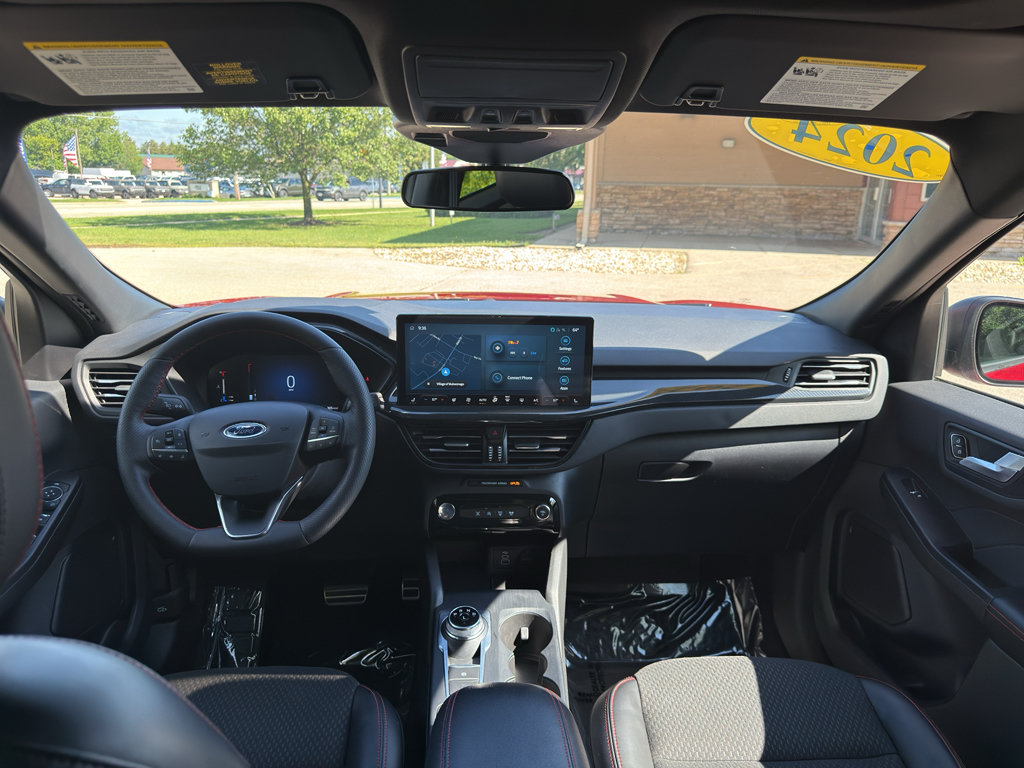 Used 2024 Ford Escape ST-Line w/ Tech Pack #1 AWD/4WD image 15