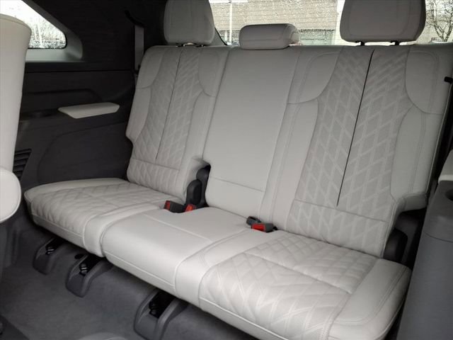 Used 2025 Cadillac Escalade IQ Luxury 1 image 19