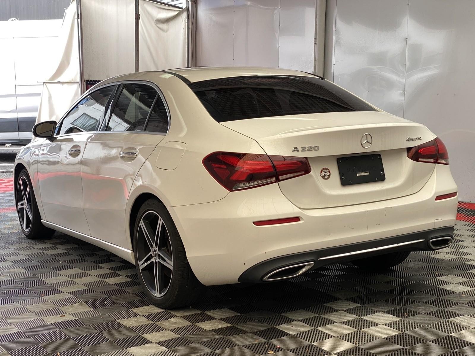 Used 2022 Mercedes-Benz A 220 4MATIC w/ Premium Package Lite image 4