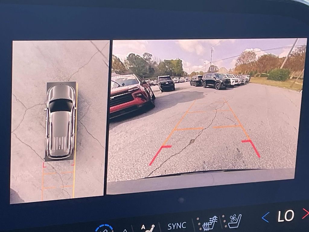 New 2026 Chevrolet Traverse RS image 22