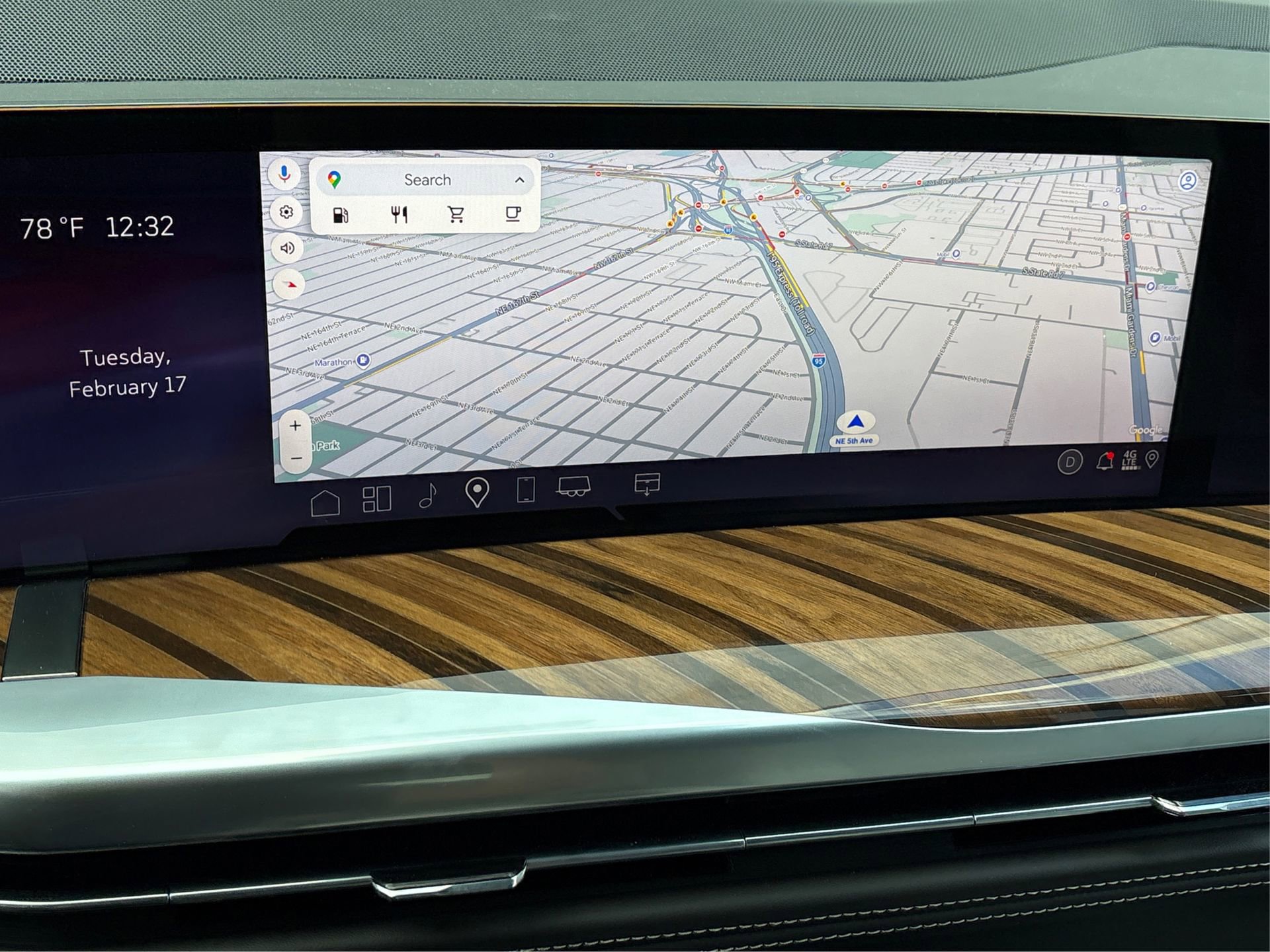 New 2026 Cadillac Escalade ESV Platinum Luxury image 25