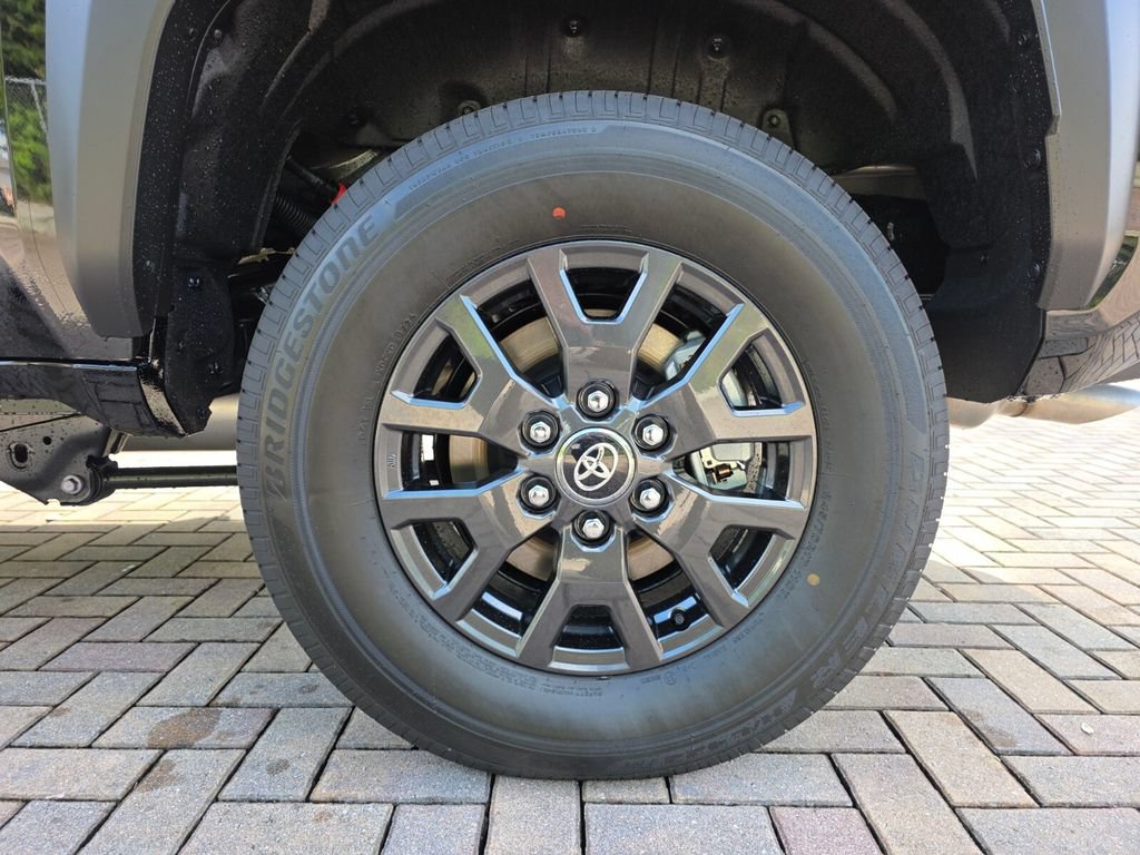 New 2026 Toyota 4Runner SR5 AWD/4WD image 20