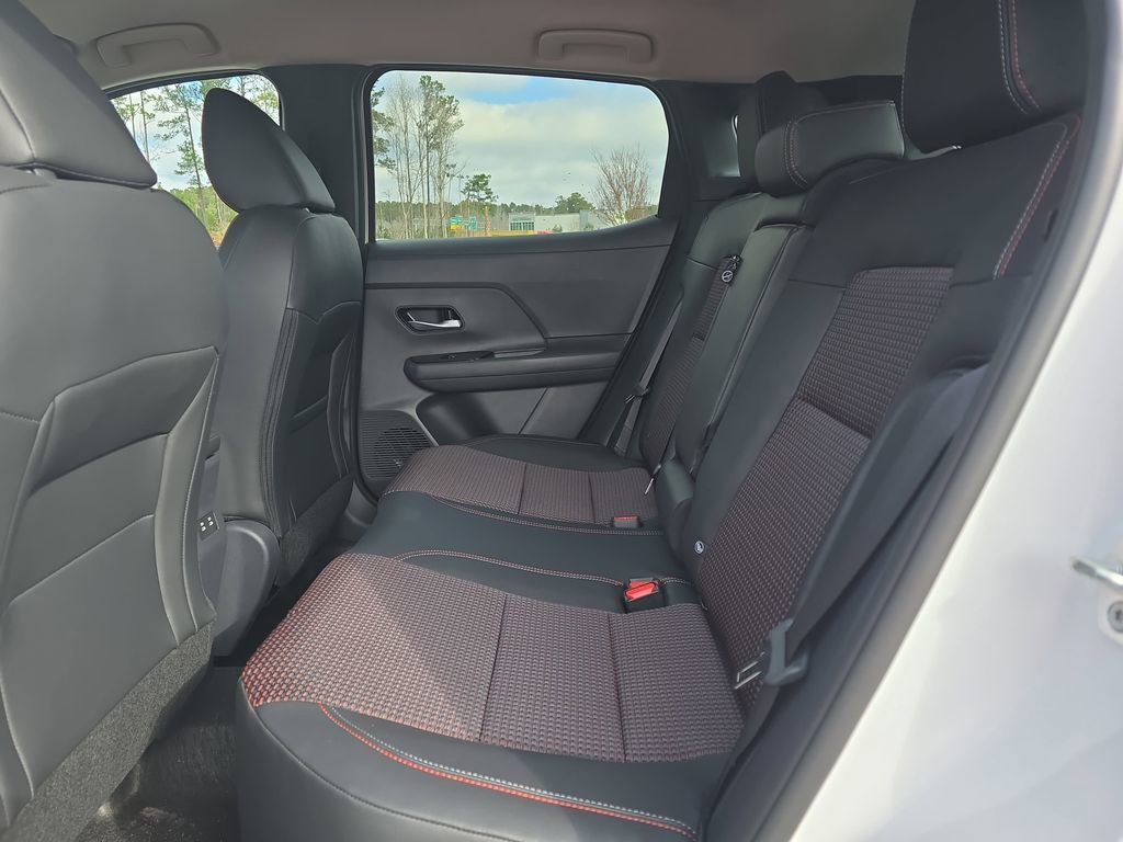 New 2026 Nissan Kicks SR FWD image 18