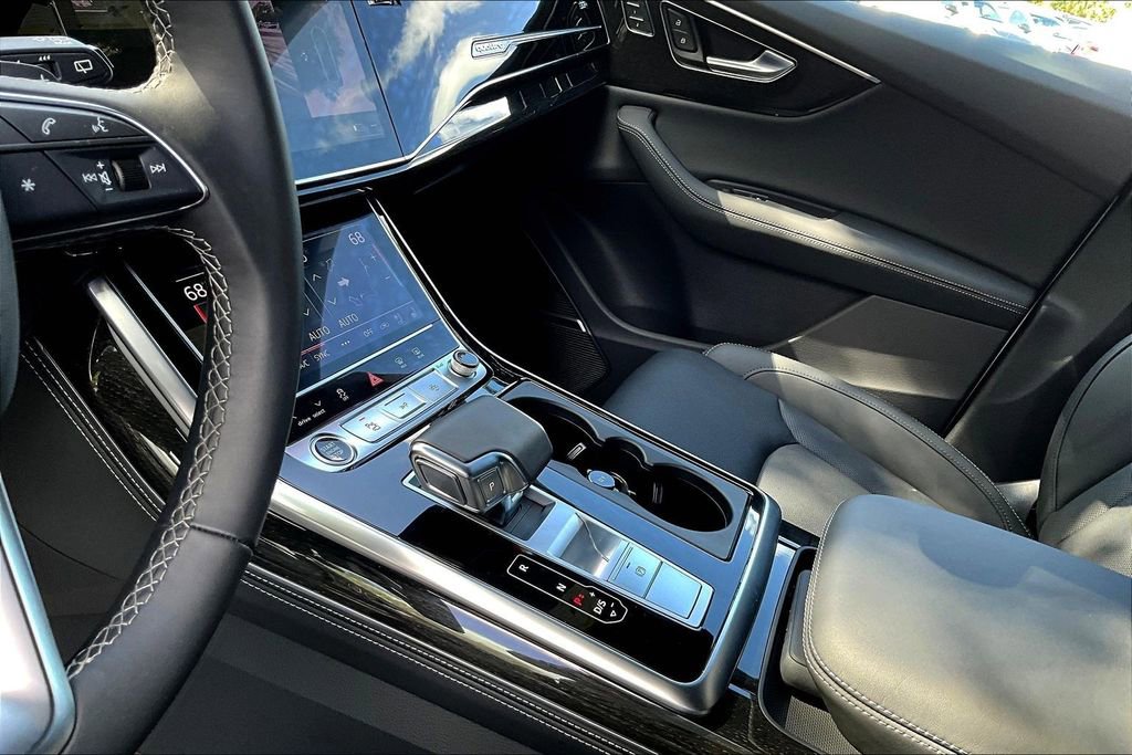 Certified 2025 Audi Q8 Prestige w/ Prestige Package AWD/4WD image 23