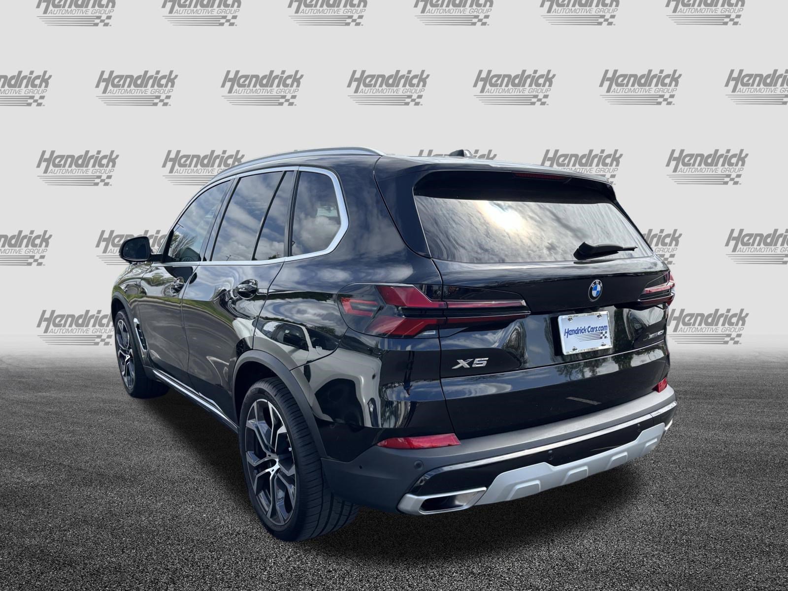 Certified 2024 BMW X5 sDrive40i w/ Premium Package image 8