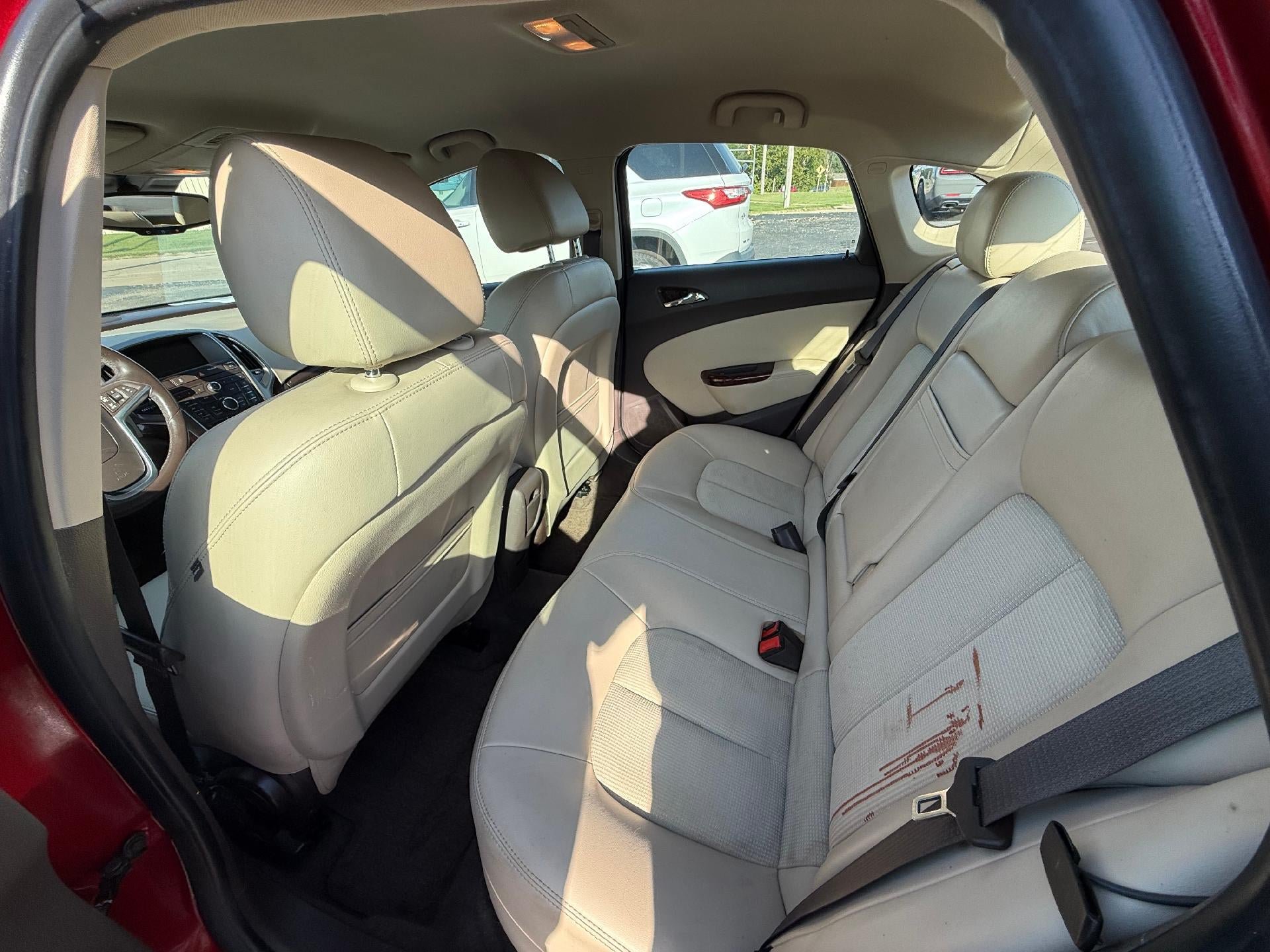 Used 2012 Buick Verano FWD image 7
