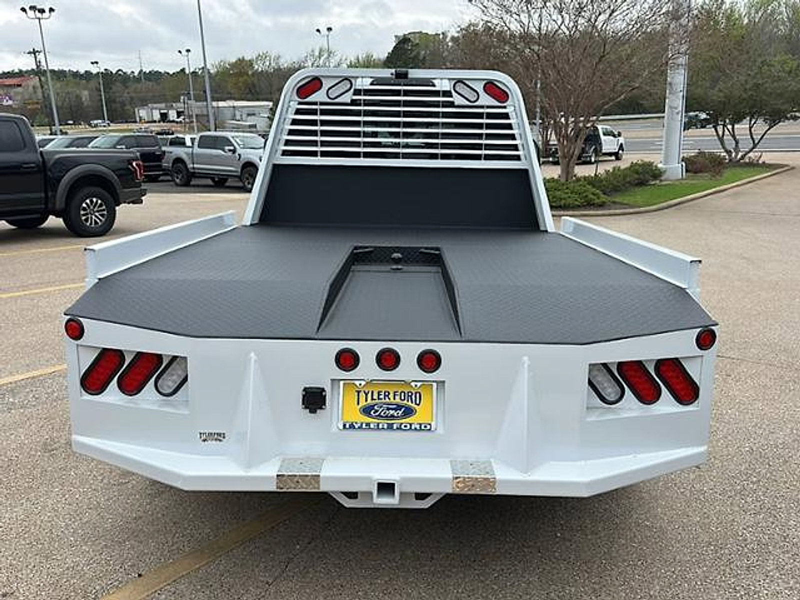 New 2026 Ford F550 4x4 Crew Cab Super Duty image 5