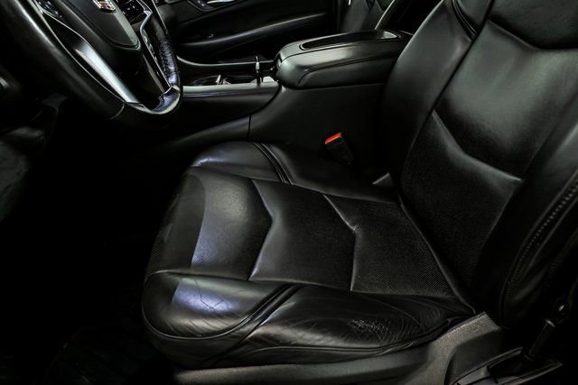 Used 2019 Cadillac Escalade ESV Platinum image 13