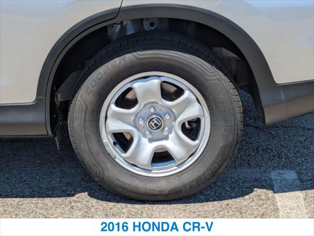 Used 2016 Honda CR-V LX image 11
