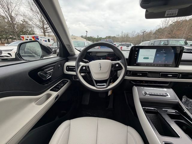 New 2026 Lincoln Aviator 2WD image 9
