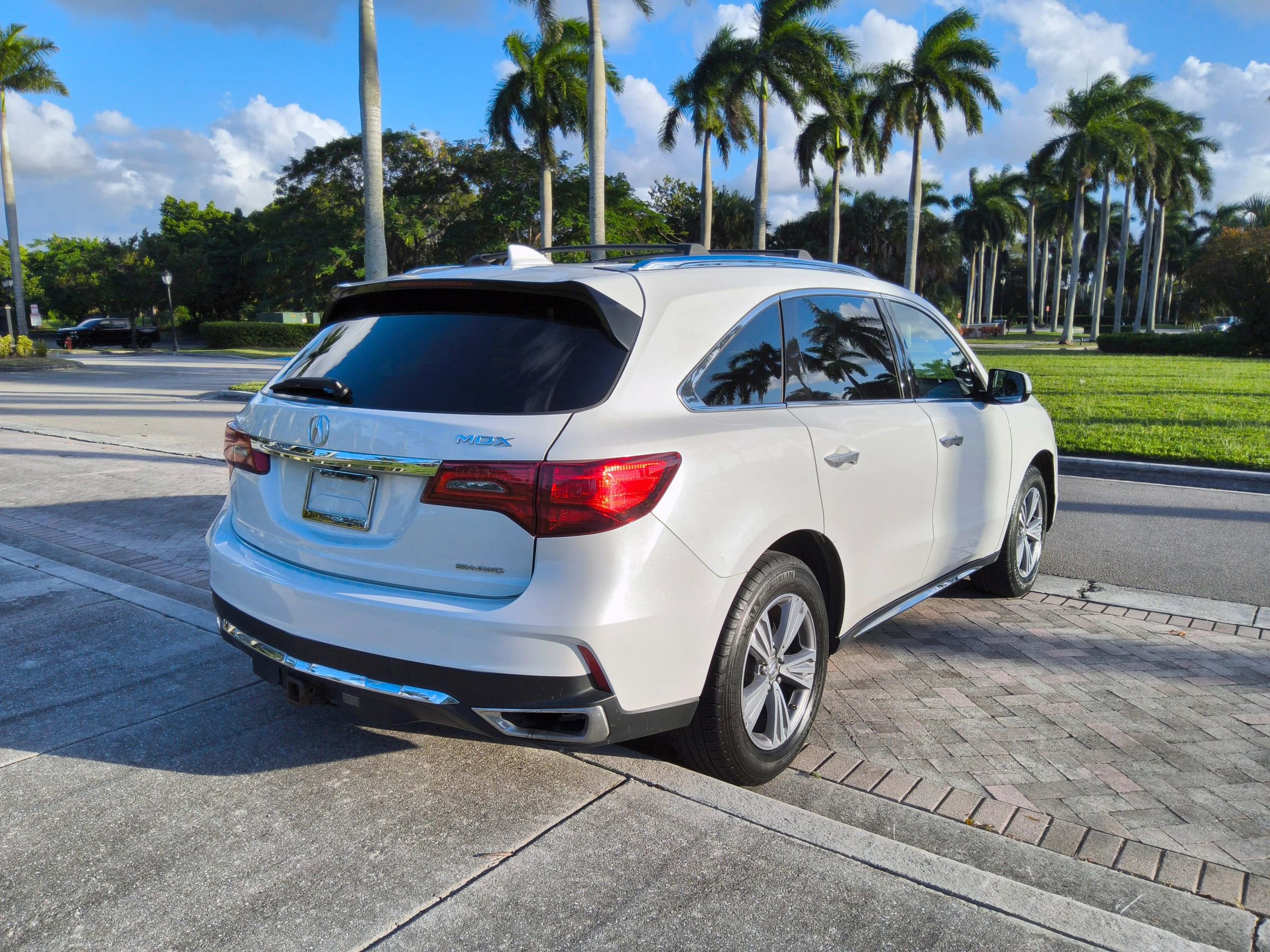 Used 2020 Acura MDX SH-AWD image 7