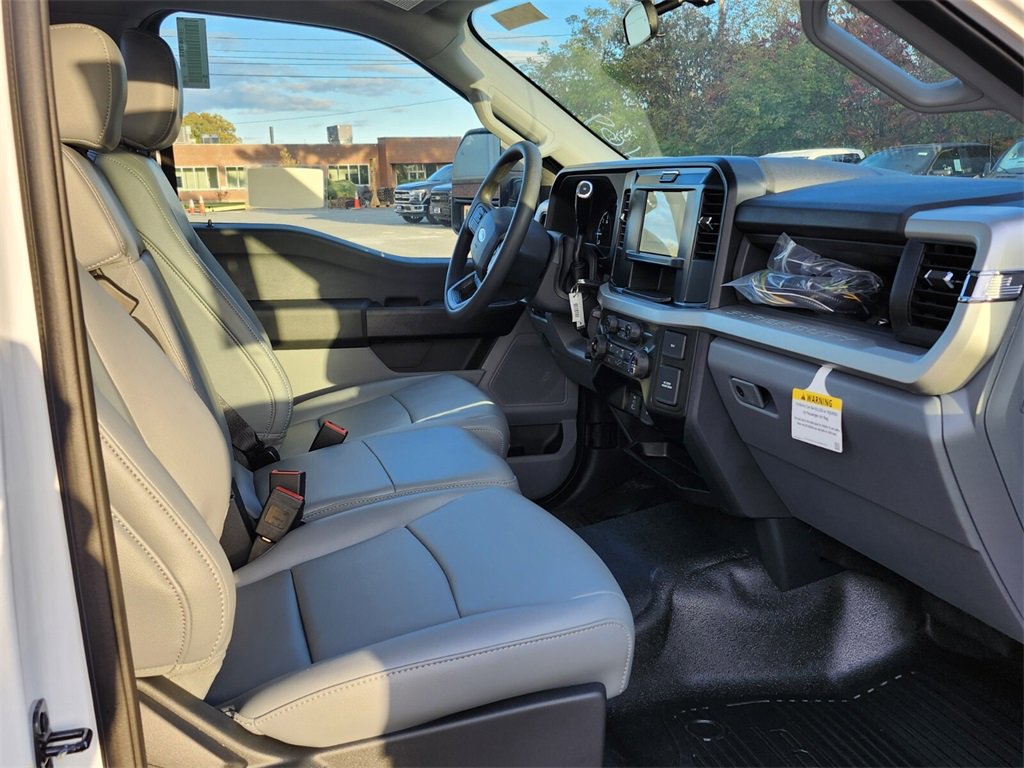 New 2025 Ford F350 XL w/ XL Chrome Package image 6