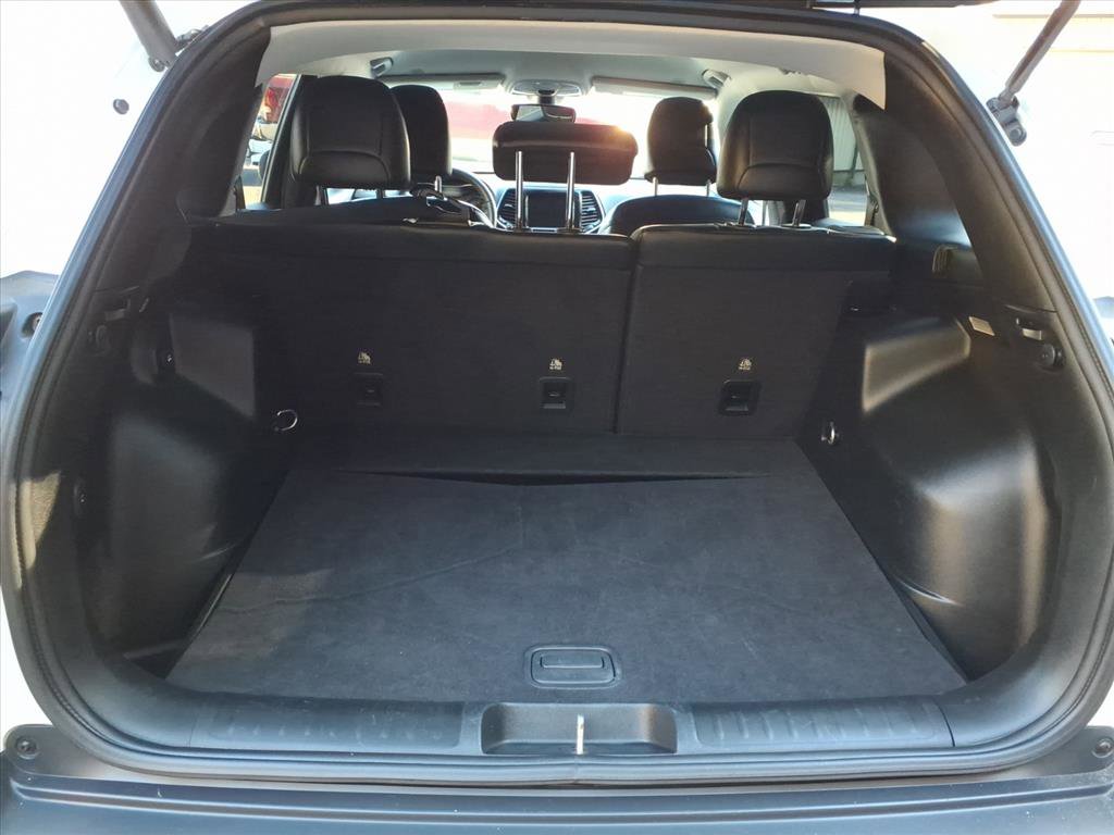 Used 2019 Jeep Cherokee Limited image 9