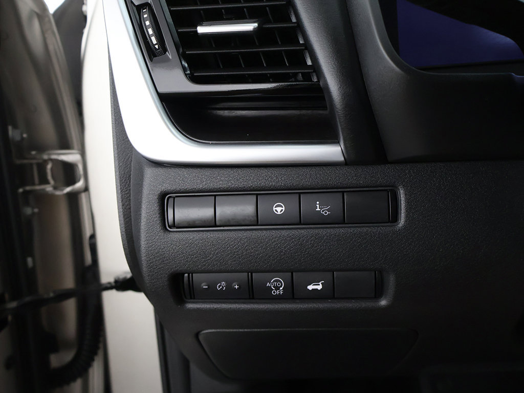 Used 2023 Nissan Rogue Platinum w/ Platinum Premium Package AWD/4WD image 43