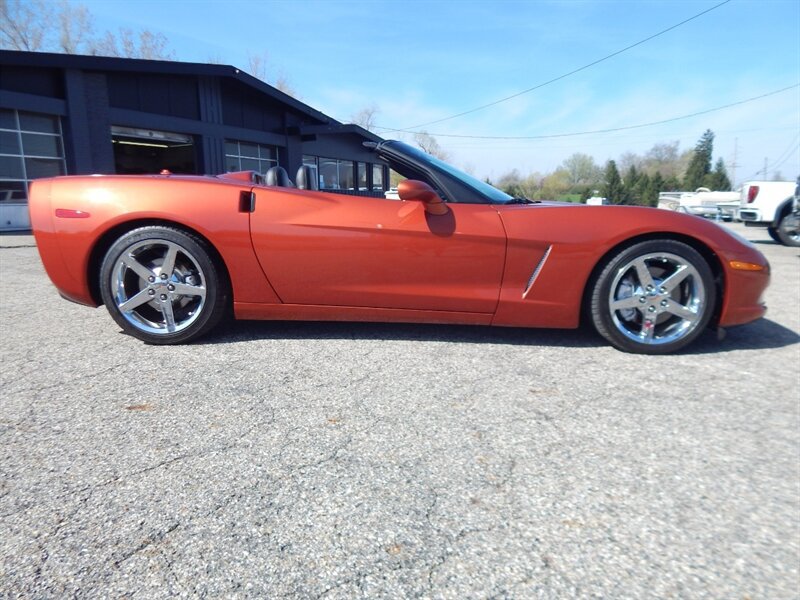 Used 2005 Chevrolet Corvette Convertible w/ Preferred Equipment Group RWD image 7