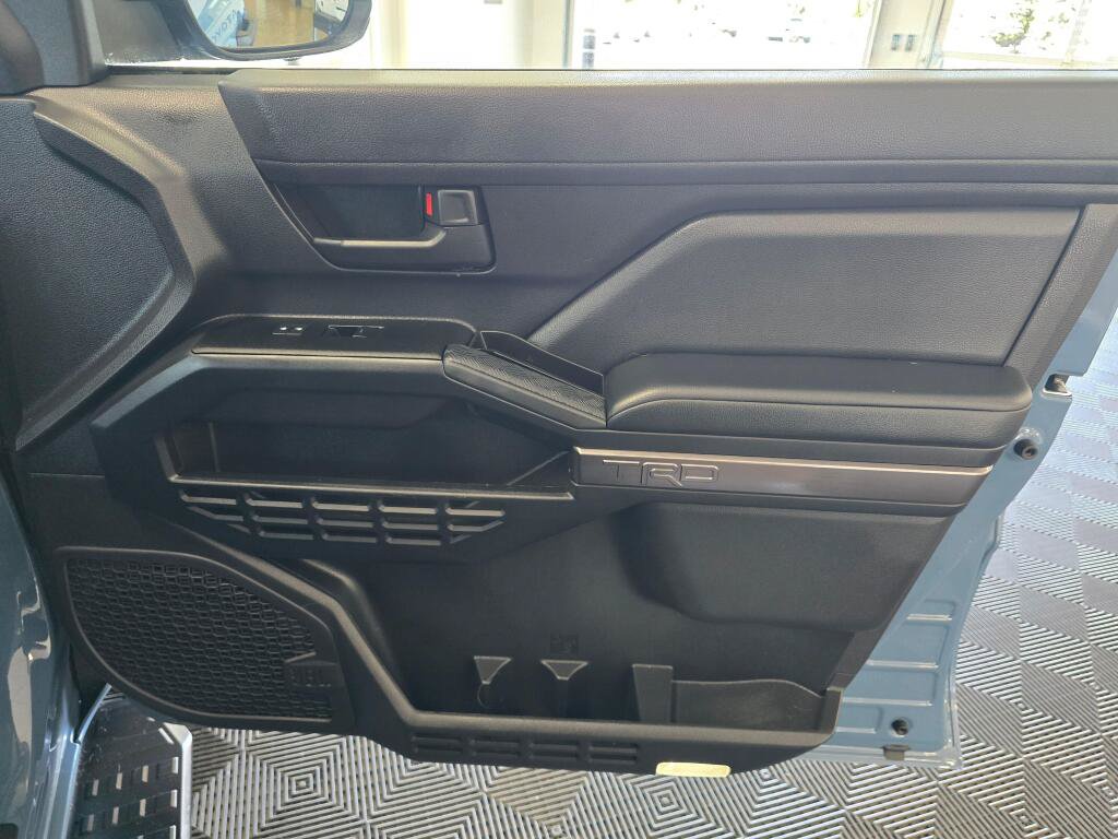 Certified 2025 Toyota 4Runner TRD Off-Road Premium AWD/4WD image 43