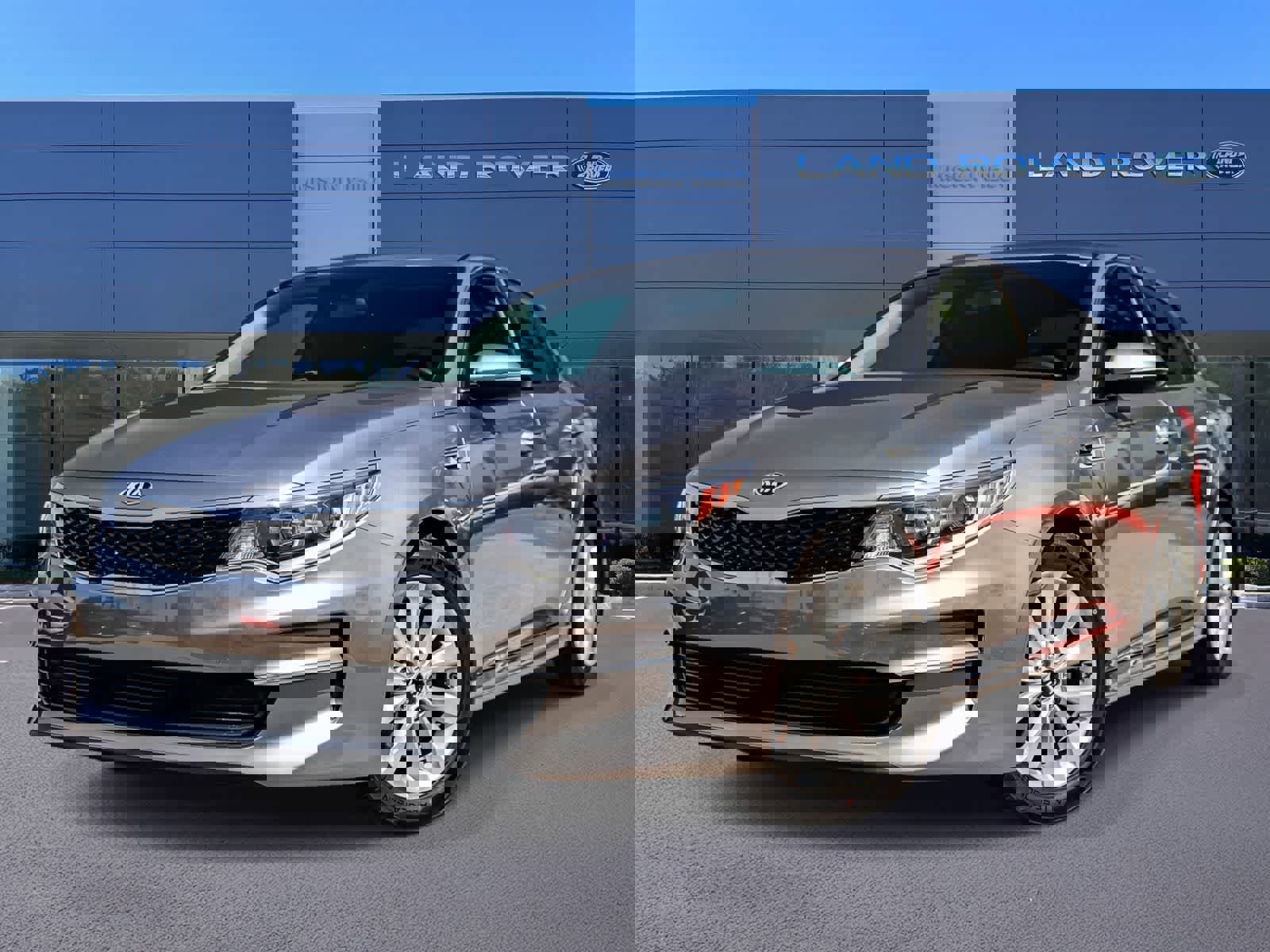 Used 2018 Kia Optima LX w/ 17" Alloy Wheels Package