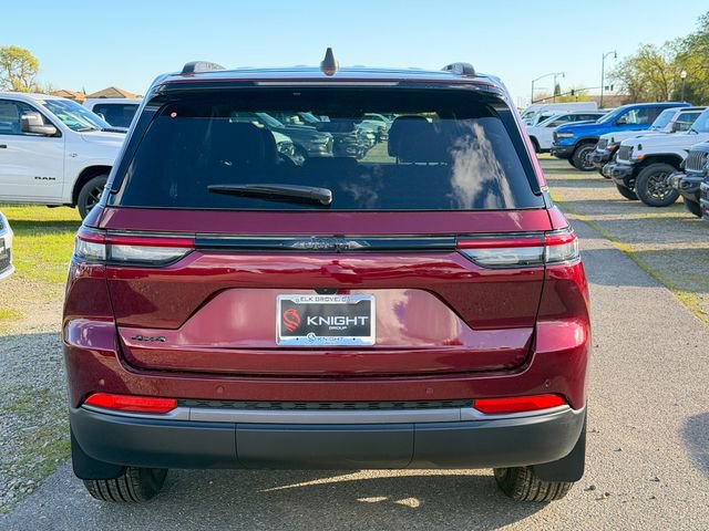 New 2026 Jeep Grand Cherokee Laredo image 7