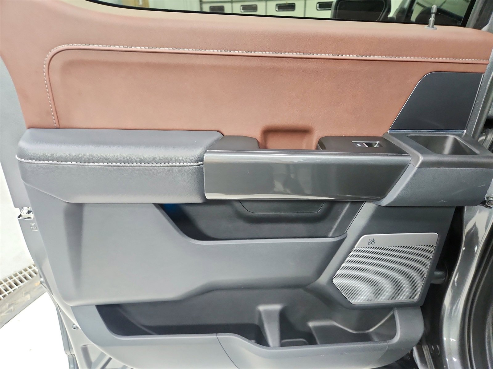 Used 2023 Ford F150 Lariat w/ Equipment Group 502A High image 46