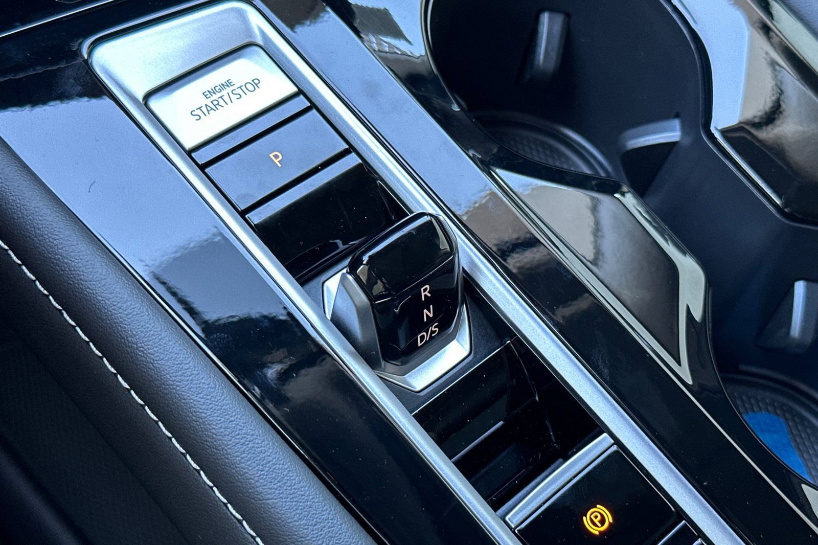 New 2026 Volkswagen Atlas SEL Premium R-Line image 22