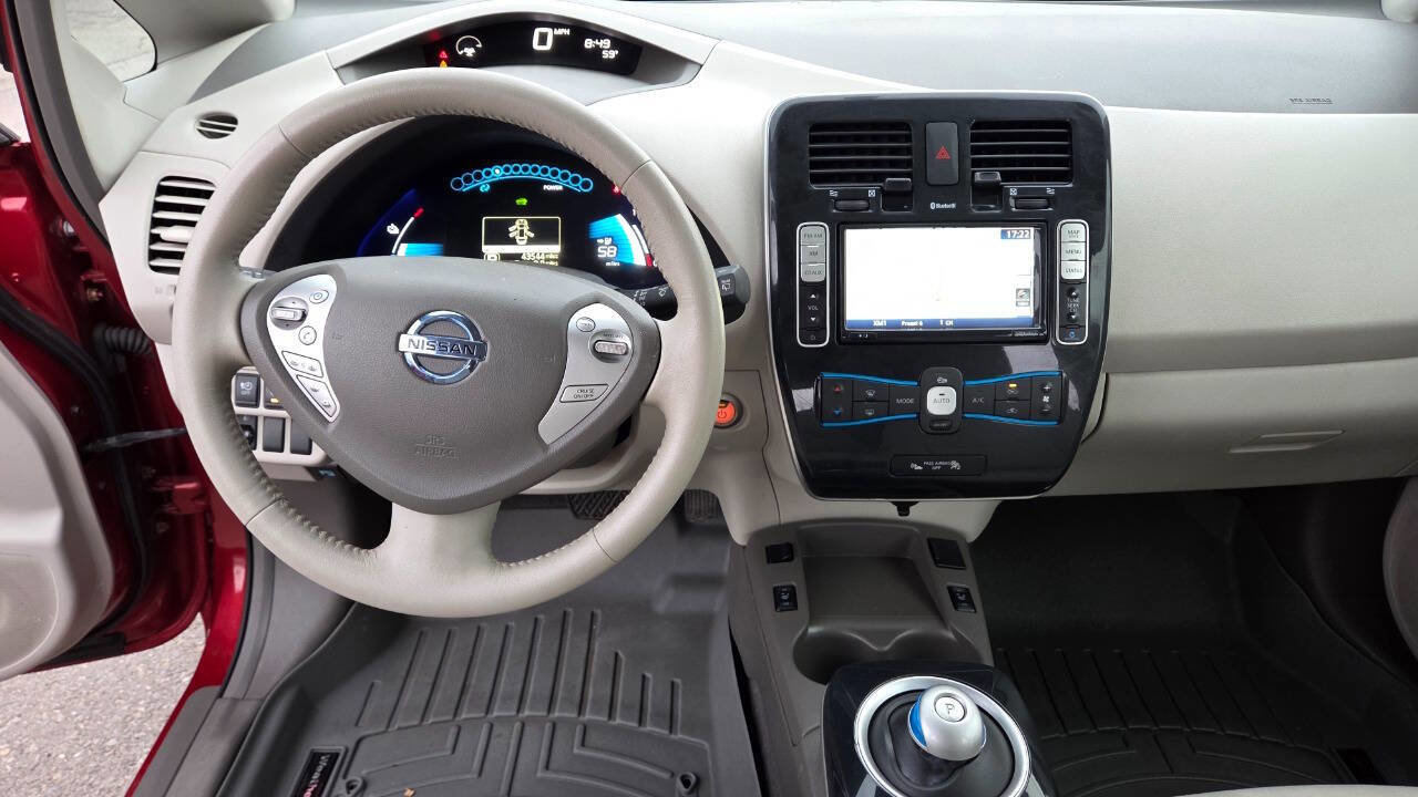 Used 2012 Nissan Leaf SV image 39