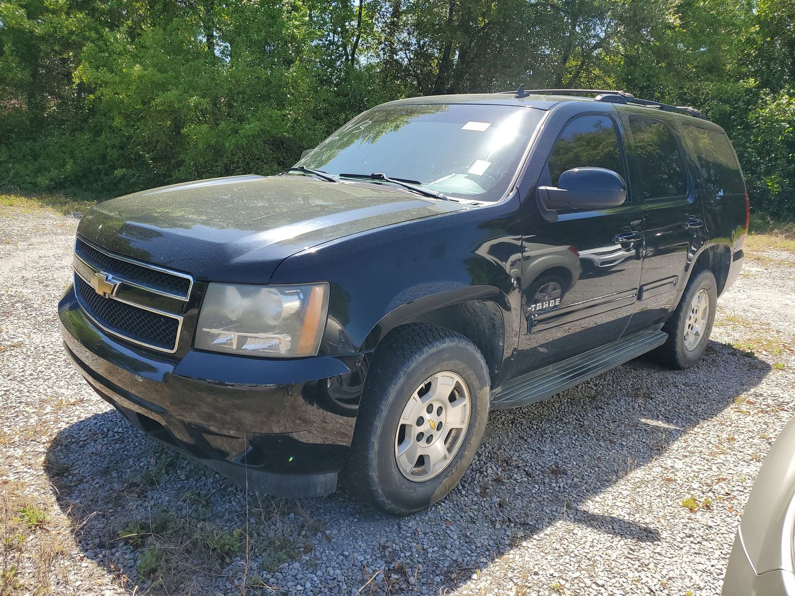 Used 2011 Chevrolet Tahoe LS RWD image 2