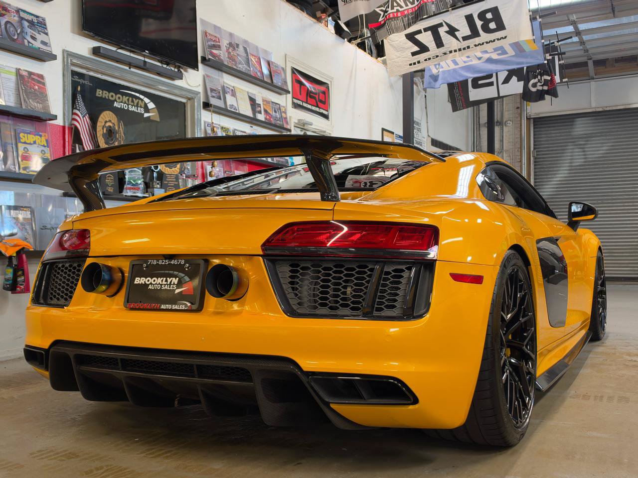 Used 2017 Audi R8 V10 plus AWD/4WD image 6