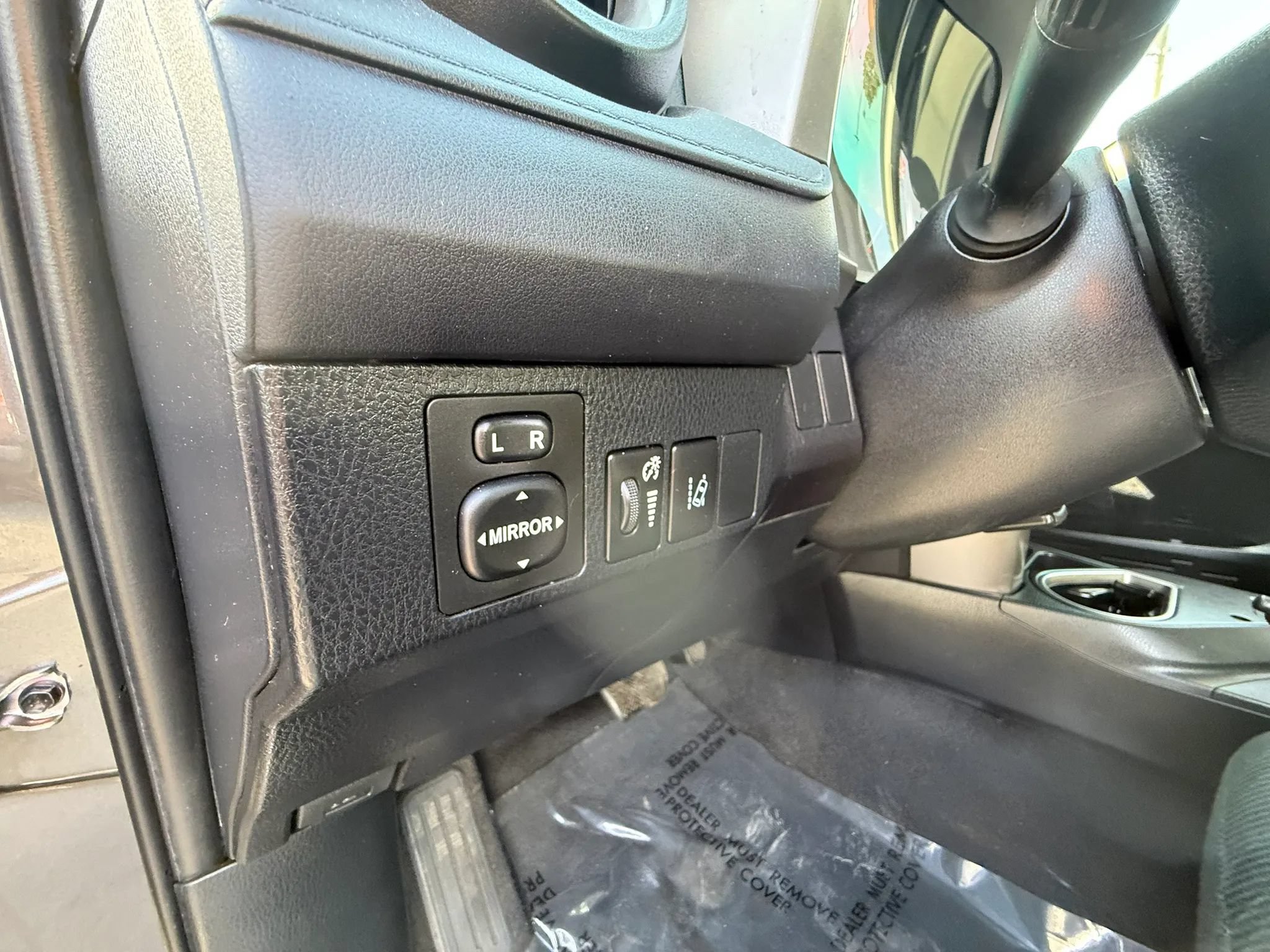 Used 2017 Toyota RAV4 LE FWD image 17