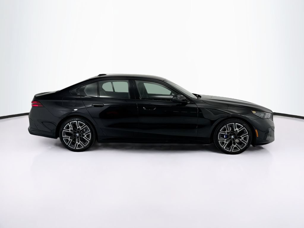 New 2027 BMW 550e xDrive AWD/4WD image 4