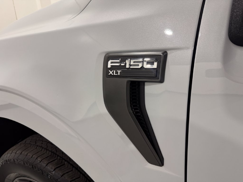 Used 2022 Ford F150 XLT w/ Equipment Group 302A High AWD/4WD image 31