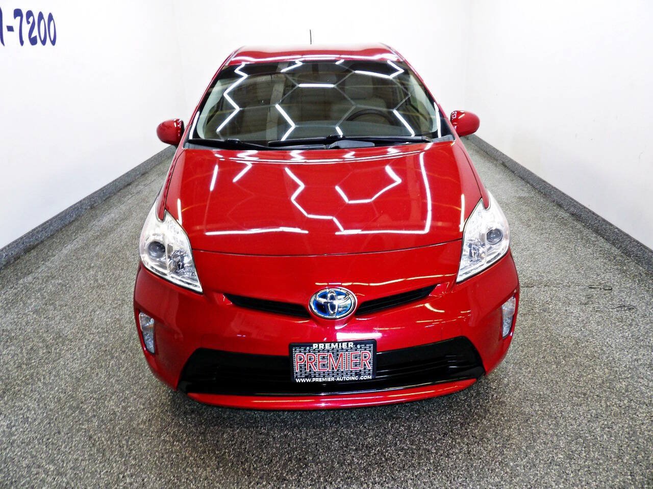 Used 2013 Toyota Prius Four FWD image 2