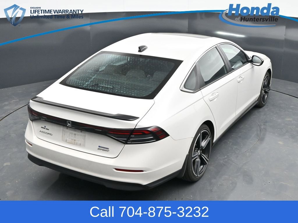 Used 2023 Honda Accord Sport image 18