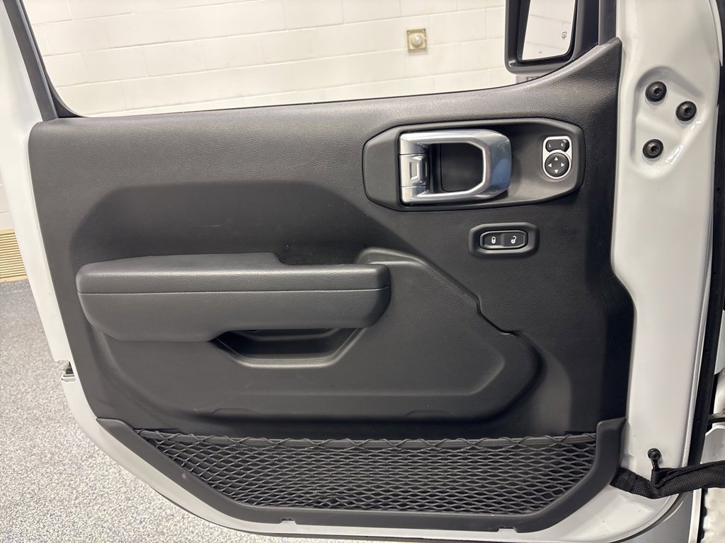 Used 2021 Jeep Wrangler Sport image 24