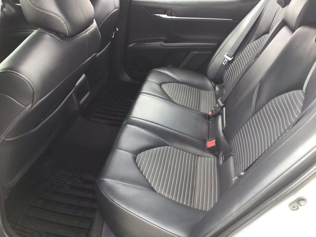 Used 2021 Toyota Camry SE image 14
