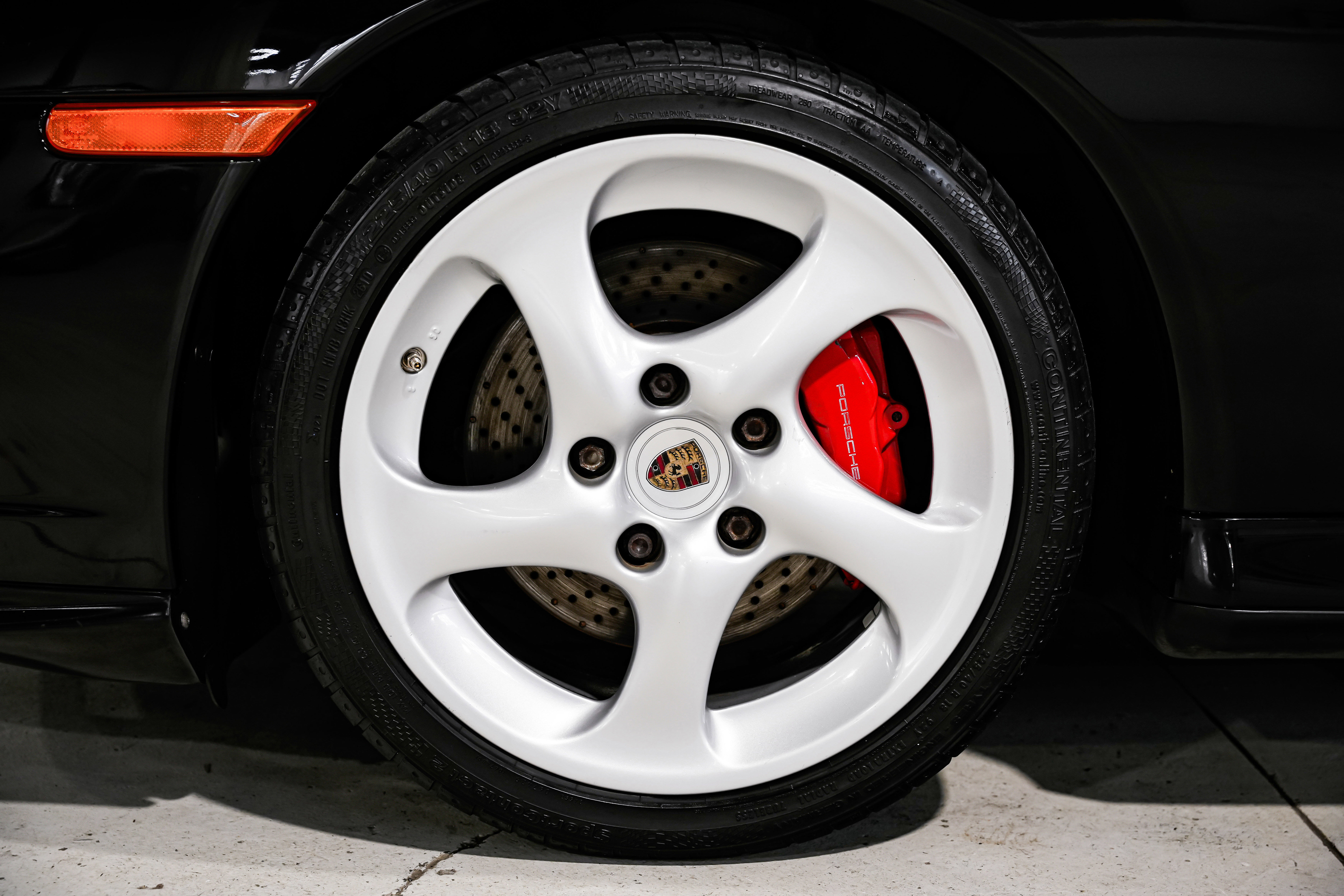 Used 2003 Porsche 911 Turbo image 47