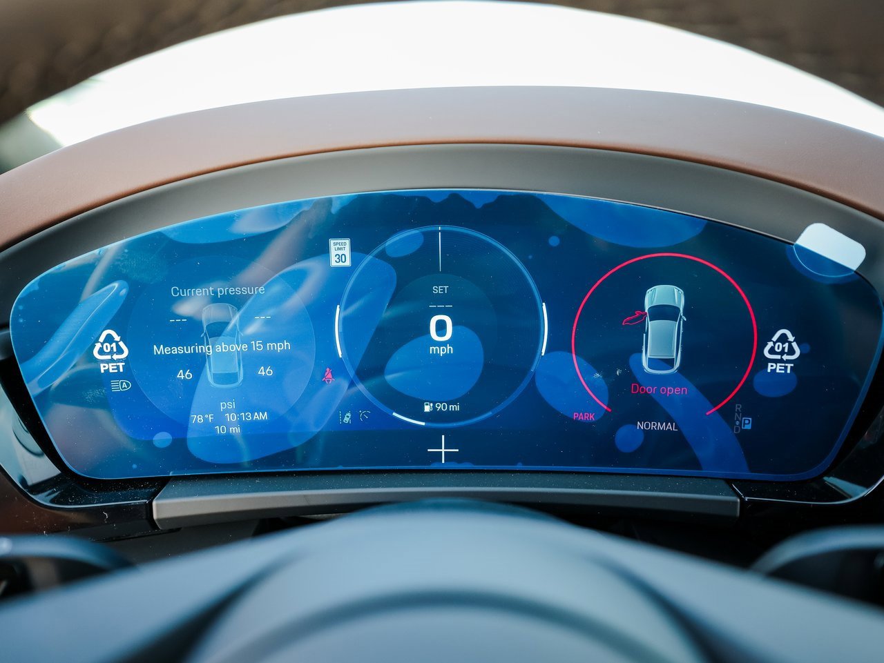 New 2025 Porsche Macan 4 Electric image 15