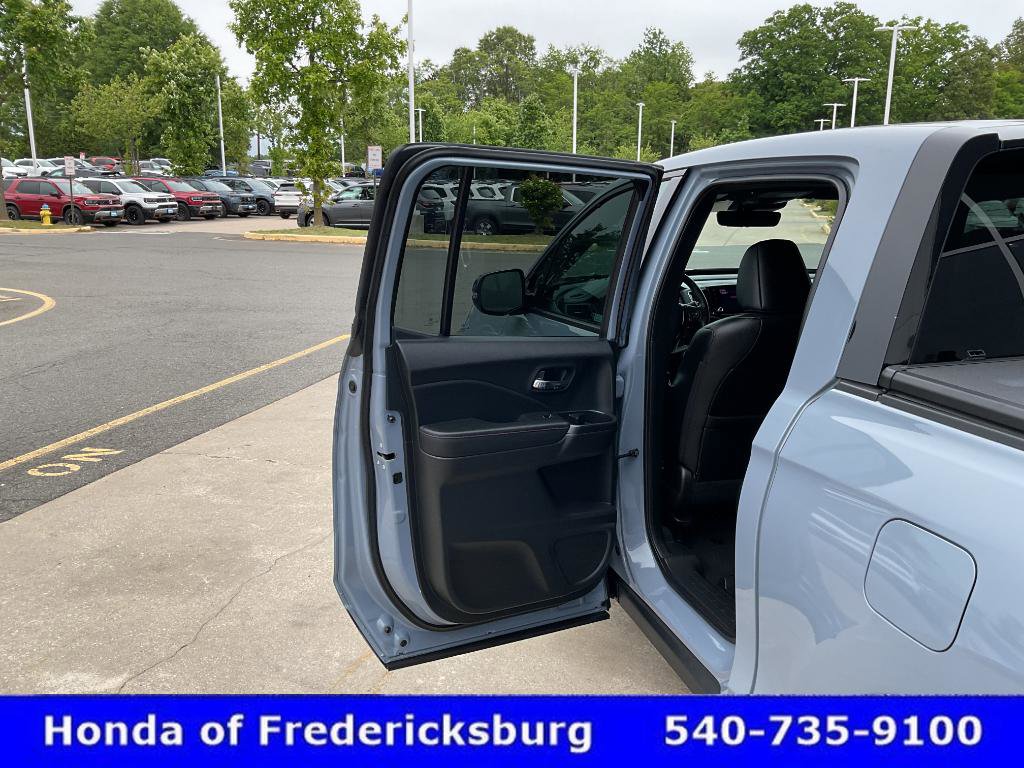 Used 2023 Honda Ridgeline Black Edition image 16