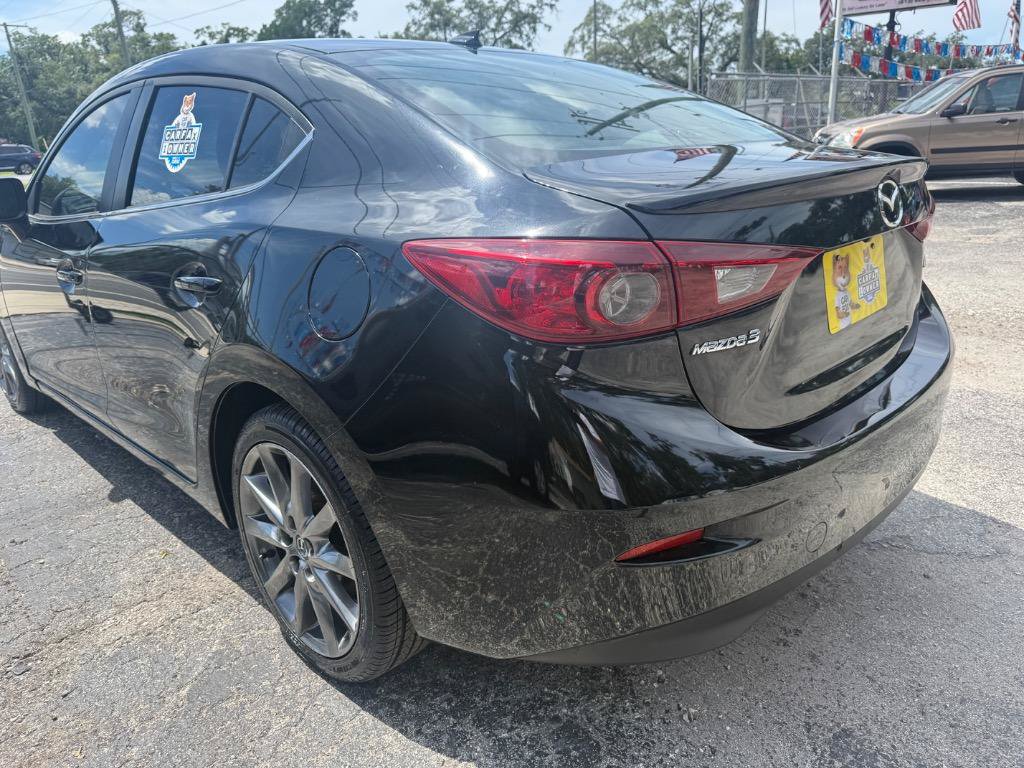 Used 2018 MAZDA MAZDA3 Touring FWD image 10