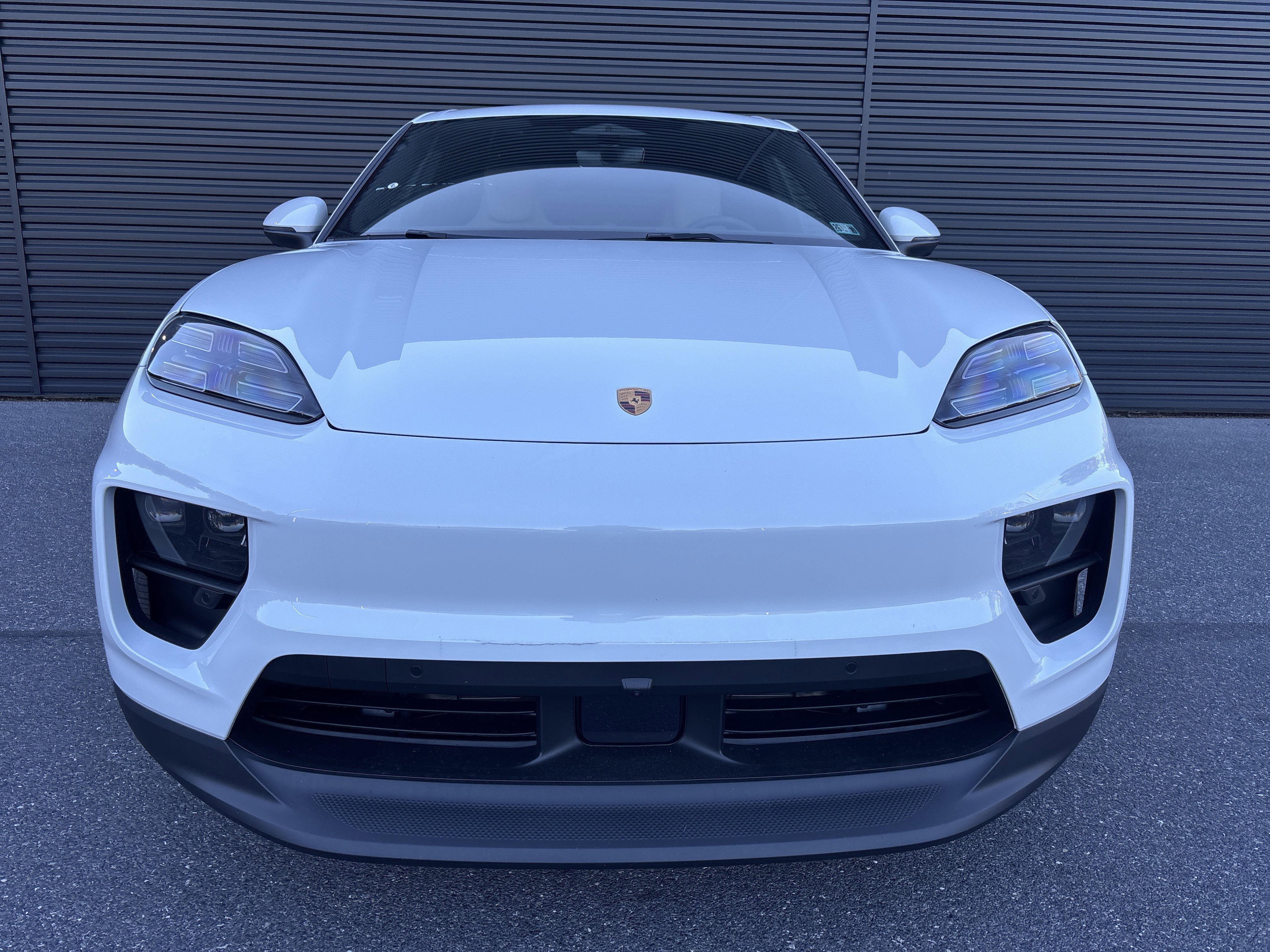 New 2025 Porsche Macan Electric image 8