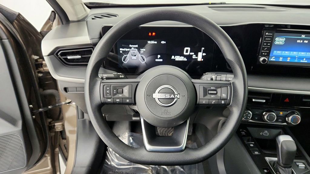 Used 2025 Nissan Kicks S image 13