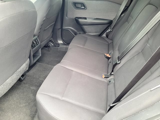 Used 2023 Nissan Rogue S FWD image 15