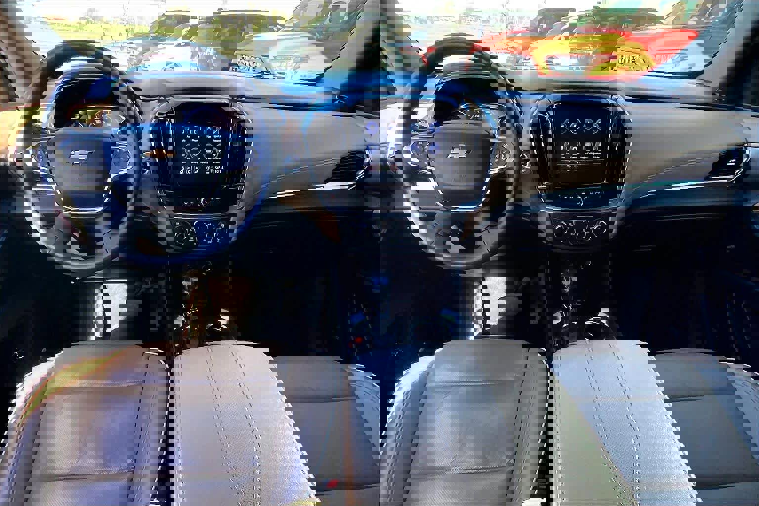 Used 2022 Chevrolet Traverse Premier image 16