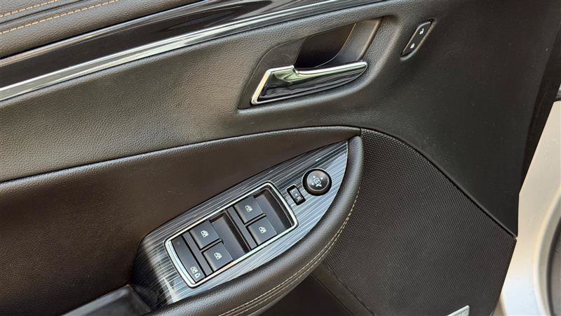 Used 2018 Chevrolet Impala Premier FWD image 22