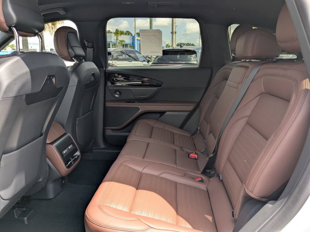 New 2026 Lincoln Nautilus Reserve AWD/4WD image 14