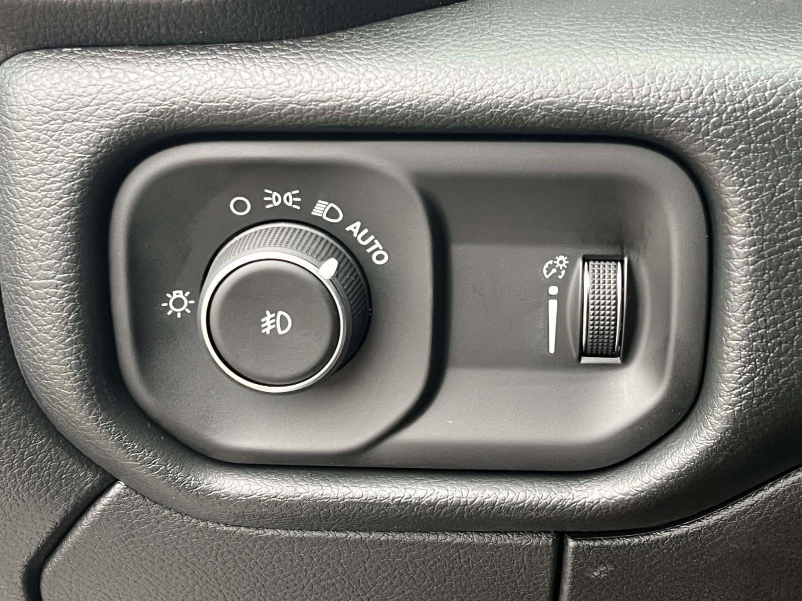 New 2027 RAM 3500 Tradesman AWD/4WD image 26