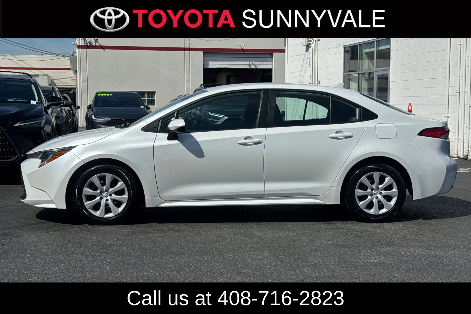 Used 2025 Toyota Corolla LE FWD image 3