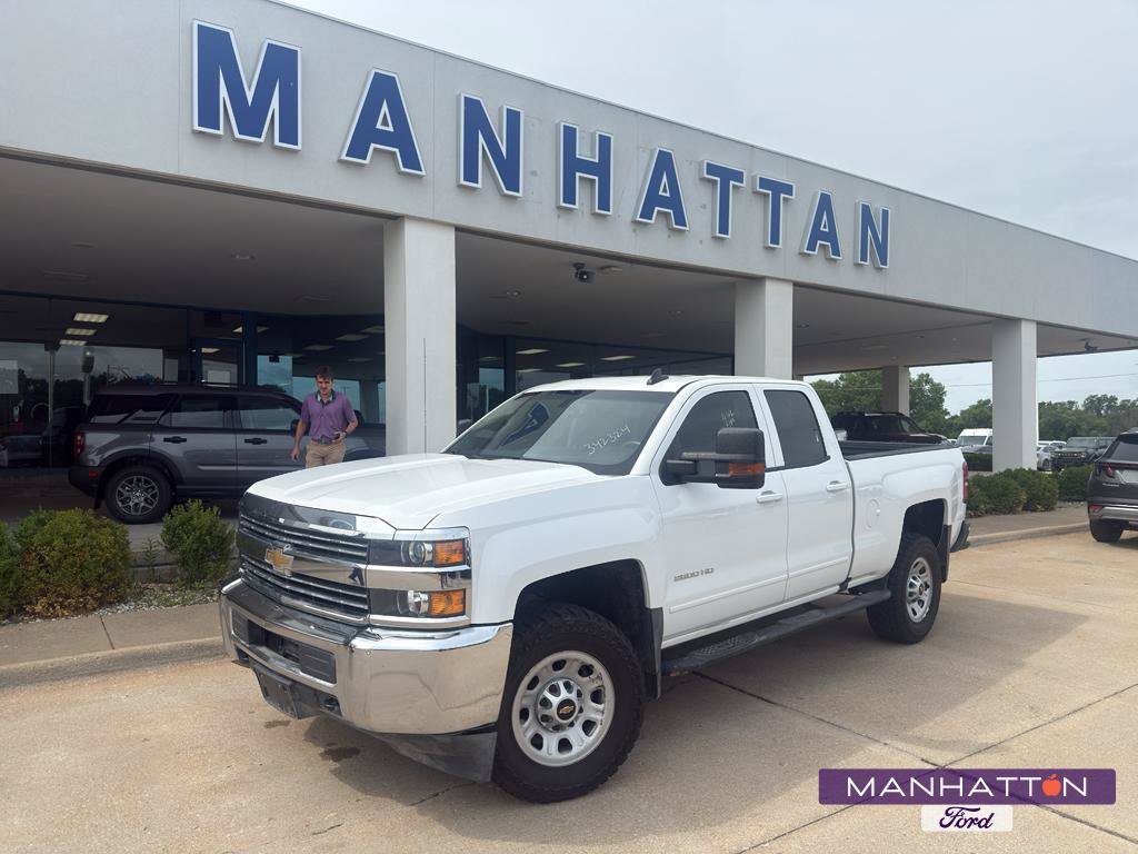 Used 2018 Chevrolet Silverado 2500 LT AWD/4WD image 1