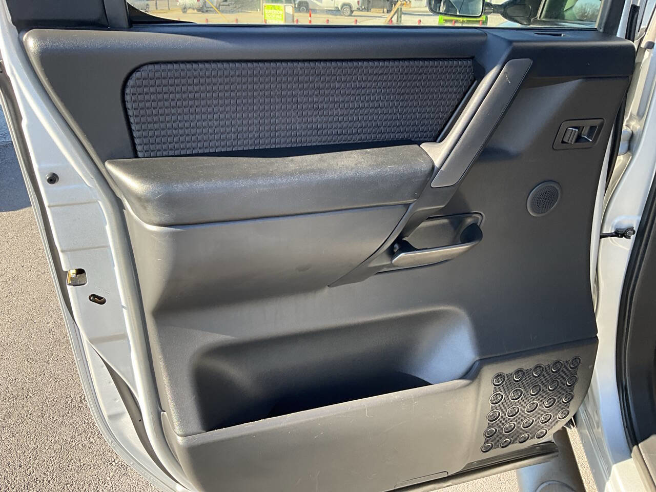 Used 2013 Nissan Titan SV w/ SV Premium Utility Pkg image 23