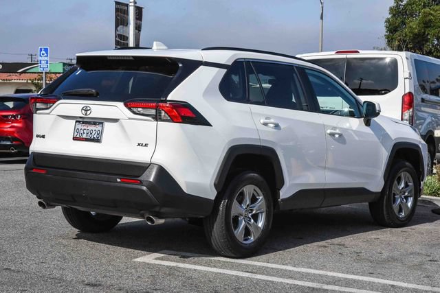 Used 2023 Toyota RAV4 XLE FWD image 8