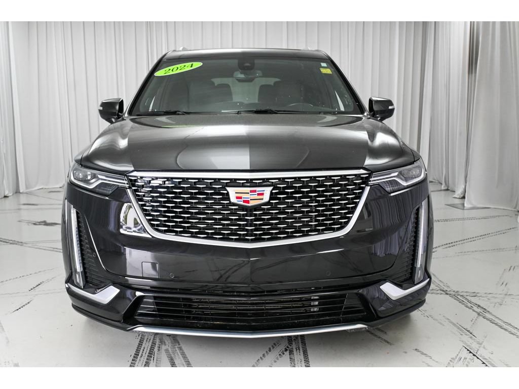 Certified 2024 Cadillac XT6 Premium Luxury AWD/4WD image 3